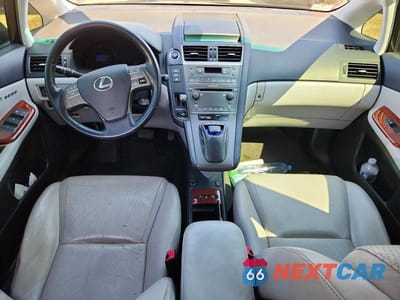 Zdjęcie 8 z 12 samochodu: 2010 LEXUS HS 250H VIN:JTHBB1BA3A2013134 - miniatura