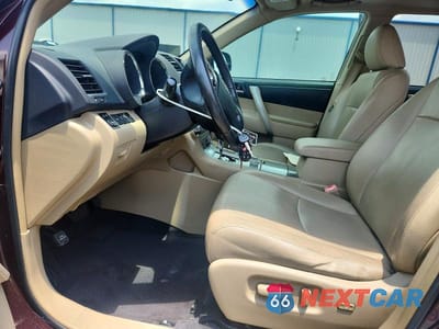 Zdjęcie 7 z 13 samochodu: 2013 TOYOTA HIGHLANDER SE VIN:5TDZK3EH0DS119512 - miniatura