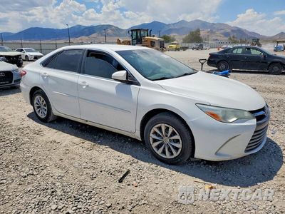 Czwarte zdjęcie samochodu z boku: 2016 TOYOTA CAMRY LE VIN:4T4BF1FK6GR557456 - miniatura