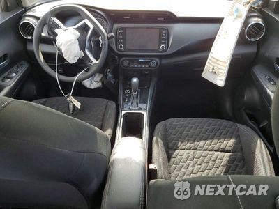 Zdjęcie 8 z 14 samochodu: 2021 NISSAN KICKS SV VIN:3N1CP5CV4ML521411 - miniatura