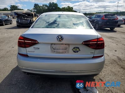 Zdjęcie 6 z 12 samochodu: 2018 VOLKSWAGEN PASSAT S VIN:1VWAA7A34JC011602 - miniatura