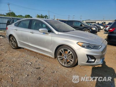 Czwarte zdjęcie samochodu z boku: 2019 FORD FUSION TITANIUM VIN:3FA6P0D92KR263579 - miniatura