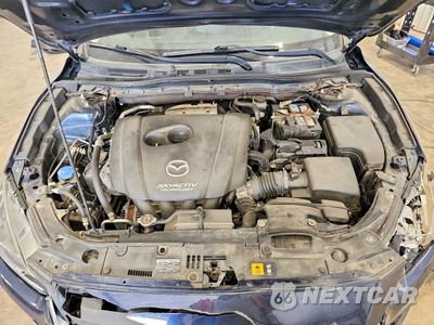 Zdjęcie 11 z 12 samochodu: 2017 MAZDA 3 GRAND TOURING VIN:JM1BN1W38H1103089 - miniatura