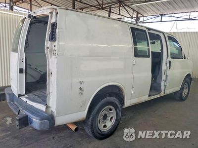 Trzecie zdjęcie samochodu z tyłu: 2020 CHEVROLET EXPRESS 2500 CARGO DELIVERY VAN VIN:1GCWGAFG4L1226816 - miniatura