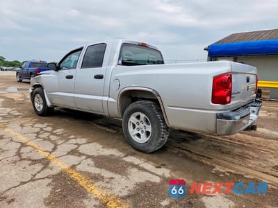 Drugie zdjęcie samochodu z przodu: 2006 DODGE DAKOTA QUAD SLT VIN:1D7HE48K26S701983 - miniatura