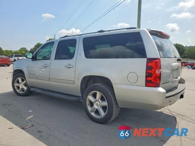 Drugie zdjęcie samochodu z przodu: 2011 CHEVROLET SUBURBAN K1500 LT VIN:1GNSKJE35BR336180 - miniatura