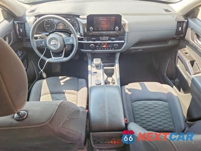Zdjęcie 8 z 13 samochodu: 2022 NISSAN PATHFINDER S VIN:5N1DR3AC9NC236004 - miniatura