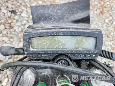 Zdjęcie 7 z 9 samochodu: 2009 KAWASAKI KLX250 S VIN:JKALXMW129DA01329 - miniatura