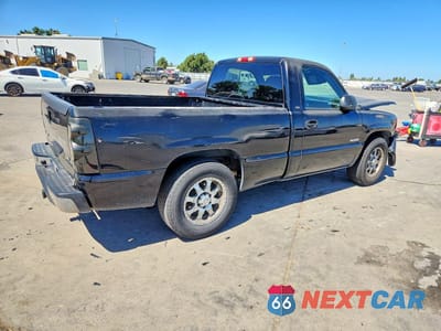 Trzecie zdjęcie samochodu z tyłu: 2003 CHEVROLET SILVERADO C1500 VIN:1GCEC14X03Z317027 - miniatura