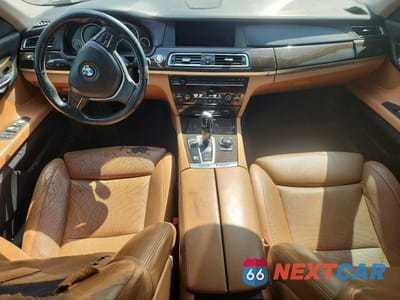 Zdjęcie 8 z 12 samochodu: 2012 BMW 740 I VIN:WBAKA4C54CDS99121 - miniatura