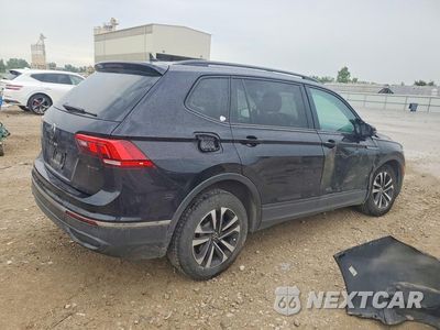 Trzecie zdjęcie samochodu z tyłu: 2022 VOLKSWAGEN TIGUAN S VIN:3VV0B7AX6NM083115 - miniatura