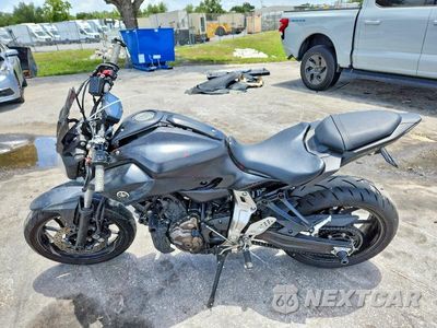 Trzecie zdjęcie samochodu z tyłu: 2015 YAMAHA FZ07 VIN:JYARM06E5FA003439 - miniatura