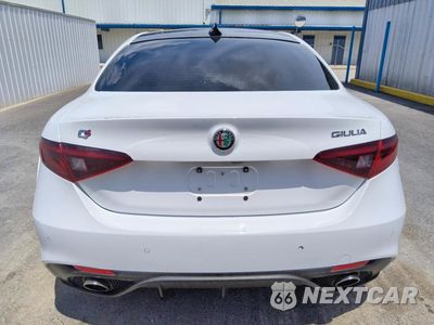 Zdjęcie 6 z 12 samochodu: 2017 ALFA ROMEO GIULIA Q4 VIN:ZARFAEDN0H7542587 - miniatura