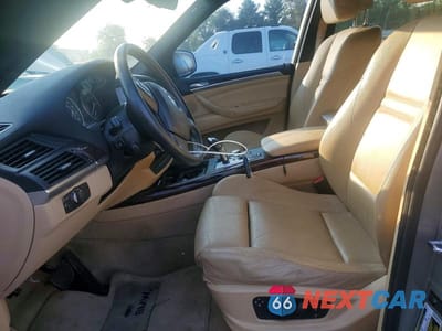 Zdjęcie 7 z 13 samochodu: 2009 BMW X5 XDRIVE48I VIN:5UXFE83529L171389 - miniatura