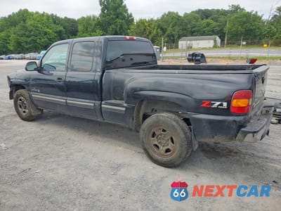 Drugie zdjęcie samochodu z przodu: 2000 CHEVROLET SILVERADO K1500 VIN:2GCEK19V4Y1365270 - miniatura
