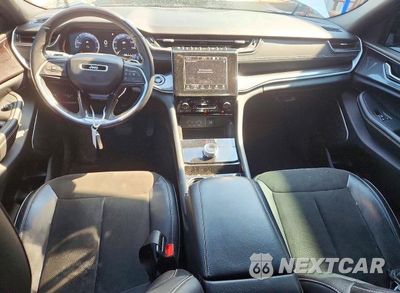 Zdjęcie 8 z 13 samochodu: 2022 JEEP GRAND CHEROKEE LAREDO VIN:1C4RJHAG2N8610604 - miniatura