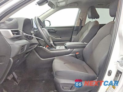 Zdjęcie 7 z 12 samochodu: 2025 TOYOTA HIGHLANDER LE VIN:5TDKDRBH5SS588045 - miniatura