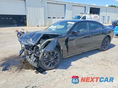 2022 DODGE CHARGER SXT 2C3CDXJGXNH154101 - główne zdjęcie licytacji z USA - miniatura