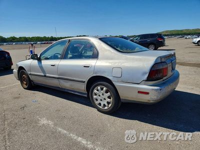 Drugie zdjęcie samochodu z przodu: 1996 HONDA ACCORD LX VIN:1HGCE6643TA016172 - miniatura