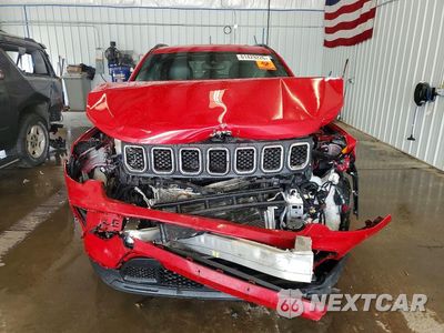 Piąte zdjęcie samochodu w środku: 2024 JEEP COMPASS LATITUDE VIN:3C4NJDBNXRT607560 - miniatura