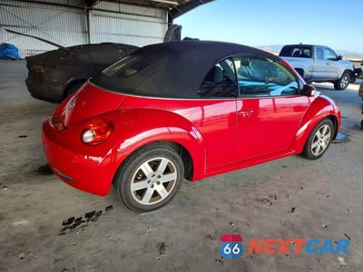 Trzecie zdjęcie samochodu z tyłu: 2006 VOLKSWAGEN NEW BEETLE CONVERTIBLE OPTION PACKAGE 1 VIN:3VWRF31Y56M327377 - miniatura