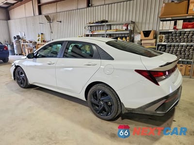 Drugie zdjęcie samochodu z przodu: 2026 HYUNDAI ELANTRA SEL SPORT VIN:KMHLM4DGXTU192892 - miniatura