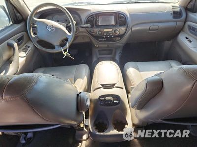 Zdjęcie 8 z 13 samochodu: 2004 TOYOTA SEQUOIA SR5 VIN:5TDZT34A84S211758 - miniatura