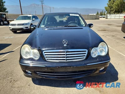 Piąte zdjęcie samochodu w środku: 2006 MERCEDES-BENZ C 350 VIN:WDBRF56H26F736071 - miniatura