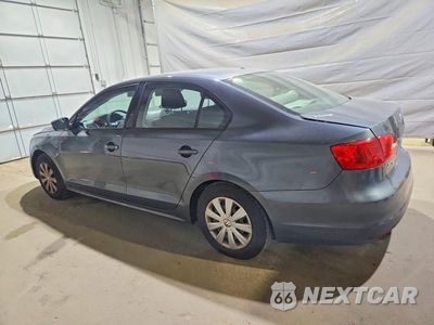 Drugie zdjęcie samochodu z przodu: 2014 VOLKSWAGEN JETTA BASE VIN:3VW2K7AJ0EM209890 - miniatura