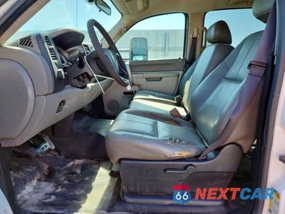 Zdjęcie 7 z 12 samochodu: 2013 CHEVROLET SILVERADO C2500 HEAVY DUTY VIN:1GC1CVCGXDF189759 - miniatura