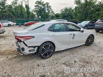 Trzecie zdjęcie samochodu z tyłu: 2019 TOYOTA CAMRY XSE VIN:4T1B61HK1KU762909 - miniatura
