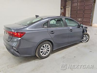 Trzecie zdjęcie samochodu z tyłu: 2023 KIA FORTE LX VIN:3KPF24AD5PE685885 - miniatura