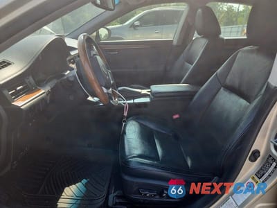 Zdjęcie 7 z 12 samochodu: 2013 LEXUS ES 300H VIN:JTHBW1GG9D2009739 - miniatura