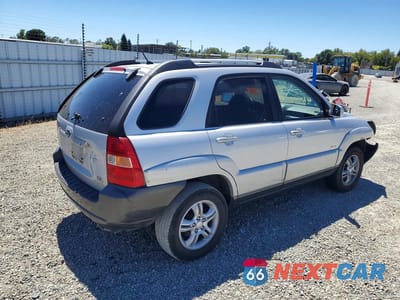 Trzecie zdjęcie samochodu z tyłu: 2006 KIA SPORTAGE LX VIN:KNDJE723467231828 - miniatura