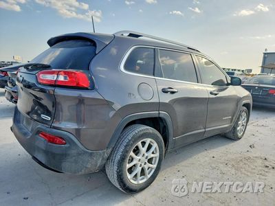 Trzecie zdjęcie samochodu z tyłu: 2017 JEEP CHEROKEE LATITUDE VIN:1C4PJLCB4HW668340 - miniatura