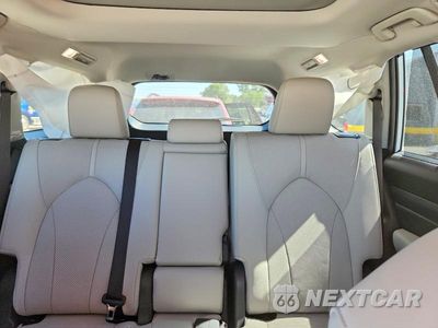 Zdjęcie 10 z 13 samochodu: 2026 TOYOTA GRAND HIGHLANDER HYBRID LIMITED VIN:5TDACAB56TS090203 - miniatura