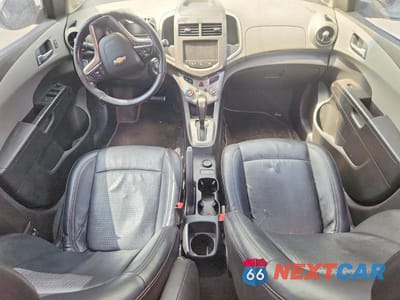 Zdjęcie 8 z 12 samochodu: 2014 CHEVROLET SONIC LTZ VIN:1G1JE6SB7E4108101 - miniatura