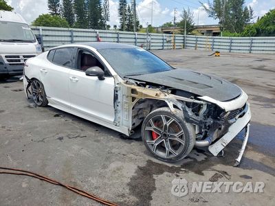 Czwarte zdjęcie samochodu z boku: 2020 KIA STINGER GT VIN:KNAE35LC4L6077890 - miniatura