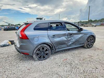 Trzecie zdjęcie samochodu z tyłu: 2017 VOLVO XC60 T5 DYNAMIC VIN:YV440MDR5H2222922 - miniatura