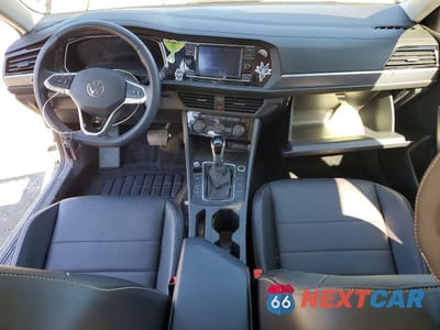 Zdjęcie 8 z 13 samochodu: 2024 VOLKSWAGEN JETTA SE VIN:3VW7M7BU0RM019053 - miniatura