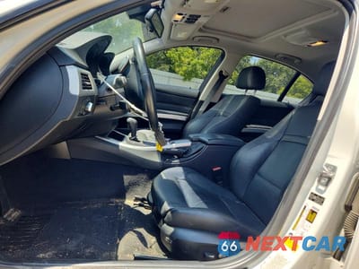 Zdjęcie 7 z 12 samochodu: 2011 BMW 335 I VIN:WBAPM5C57BE575433 - miniatura