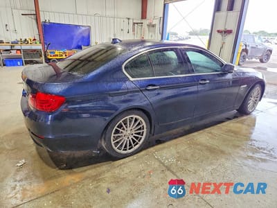 Trzecie zdjęcie samochodu z tyłu: 2012 BMW 528 XI VIN:WBAXH5C54CDW02261 - miniatura