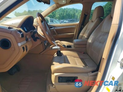 Zdjęcie 7 z 13 samochodu: 2008 PORSCHE CAYENNE VIN:WP1AA29P78LA20557 - miniatura