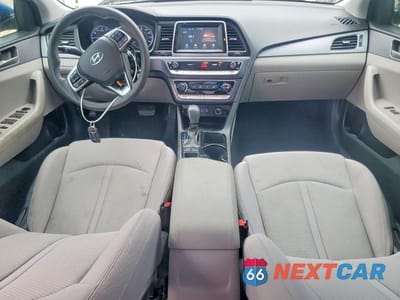 Zdjęcie 8 z 12 samochodu: 2019 HYUNDAI SONATA SE VIN:5NPE24AF8KH767935 - miniatura