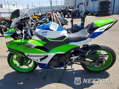 Trzecie zdjęcie samochodu z tyłu: 2024 KAWASAKI EX500 A VIN:ML5EXGJ18RDA13566 - miniatura