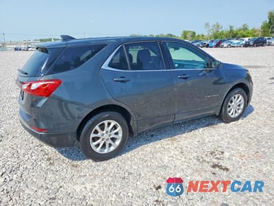 Trzecie zdjęcie samochodu z tyłu: 2020 CHEVROLET EQUINOX LT VIN:2GNAXUEV4L6140731 - miniatura