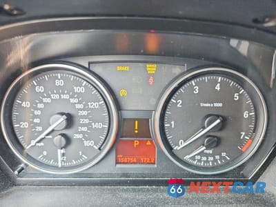 Zdjęcie 9 z 13 samochodu: 2010 BMW 328 XI SULEV VIN:WBAPK5C50AA646435 - miniatura