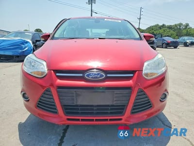 Piąte zdjęcie samochodu w środku: 2012 FORD FOCUS SEL VIN:1FAHP3M21CL308637 - miniatura