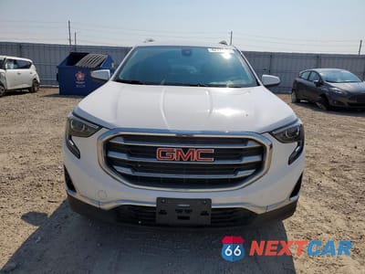 Piąte zdjęcie samochodu w środku: 2020 GMC TERRAIN SLT VIN:3GKALVEV4LL106833 - miniatura