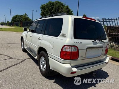 Trzecie zdjęcie samochodu z tyłu: 1998 LEXUS LX 470 VIN:JT6HT00W9W0023792 - miniatura